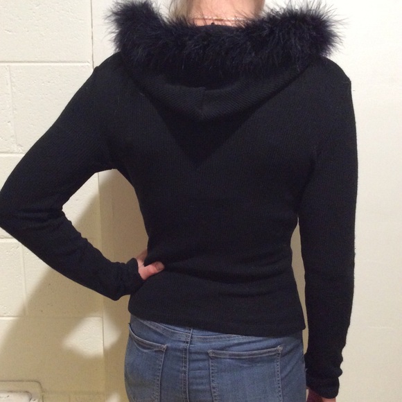 Vest with hood - Picture 2 of 3